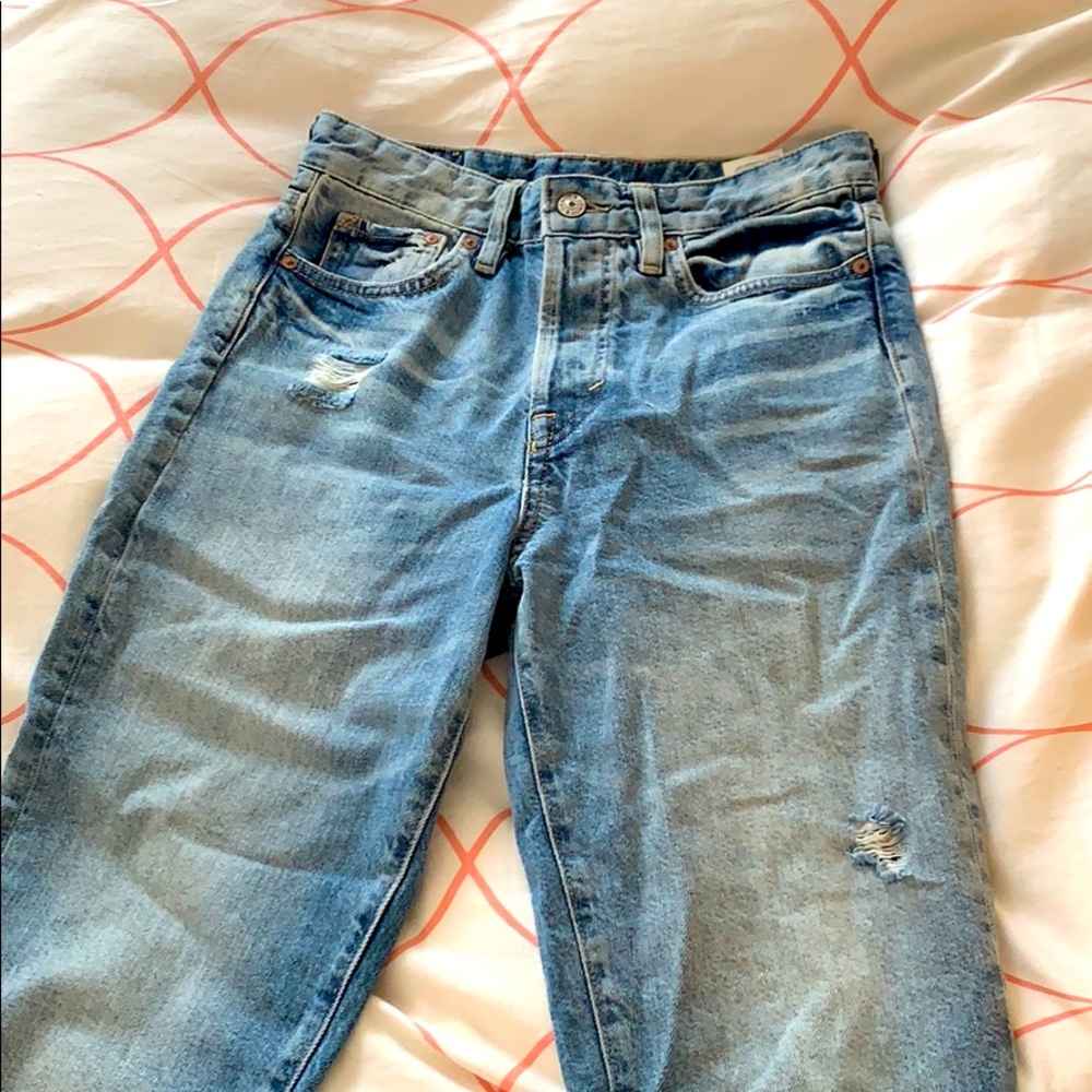 Blue boyfriend jeans